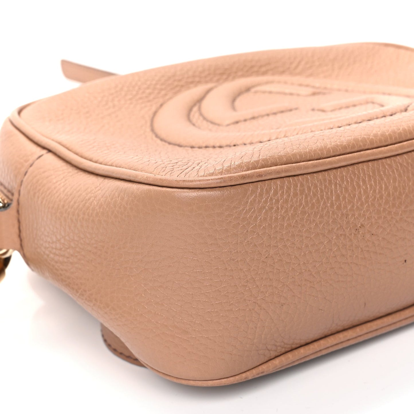 Gucci Pebbled Calfskin Small Soho Disco Bag Camelia