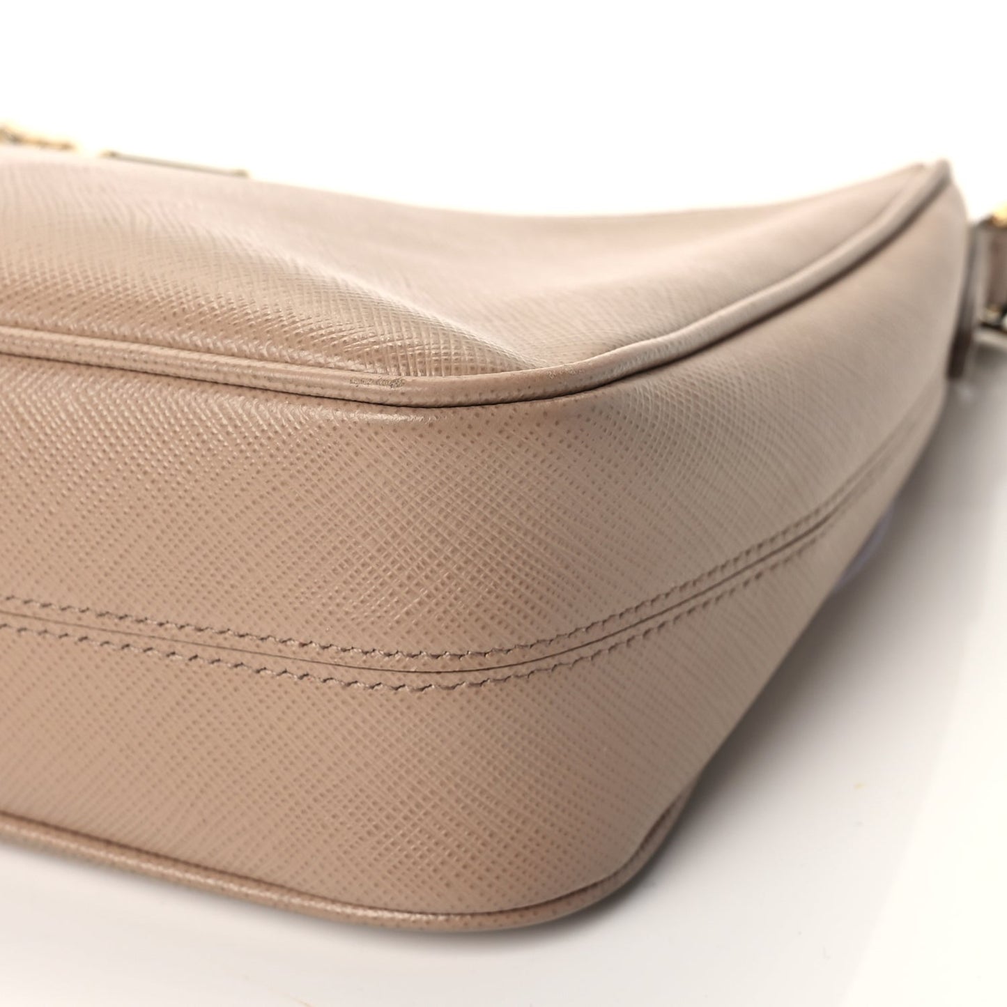 Prada Saffiano Re-Edition 2005 Shoulder Bag Cammeo Beige