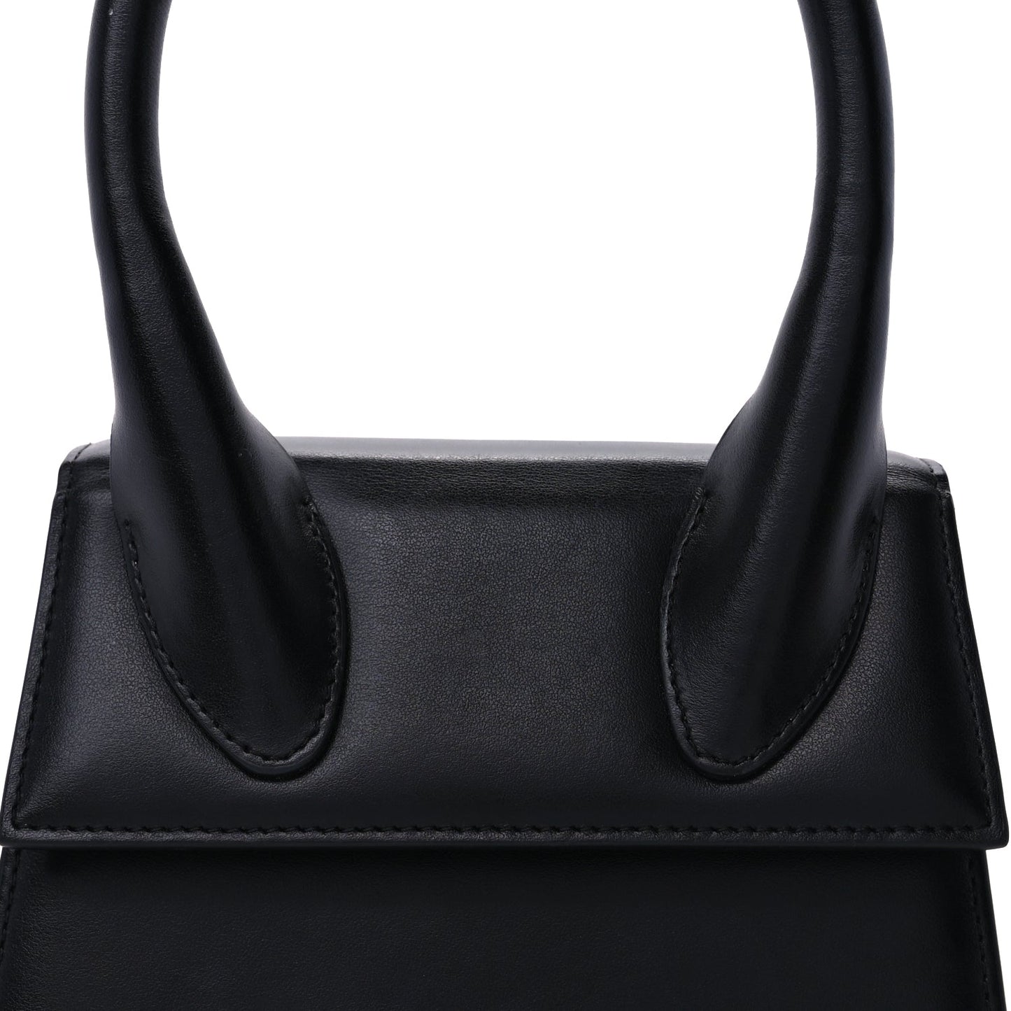 Jacquemus Smooth Calfskin Le Chiquito Moyen Black