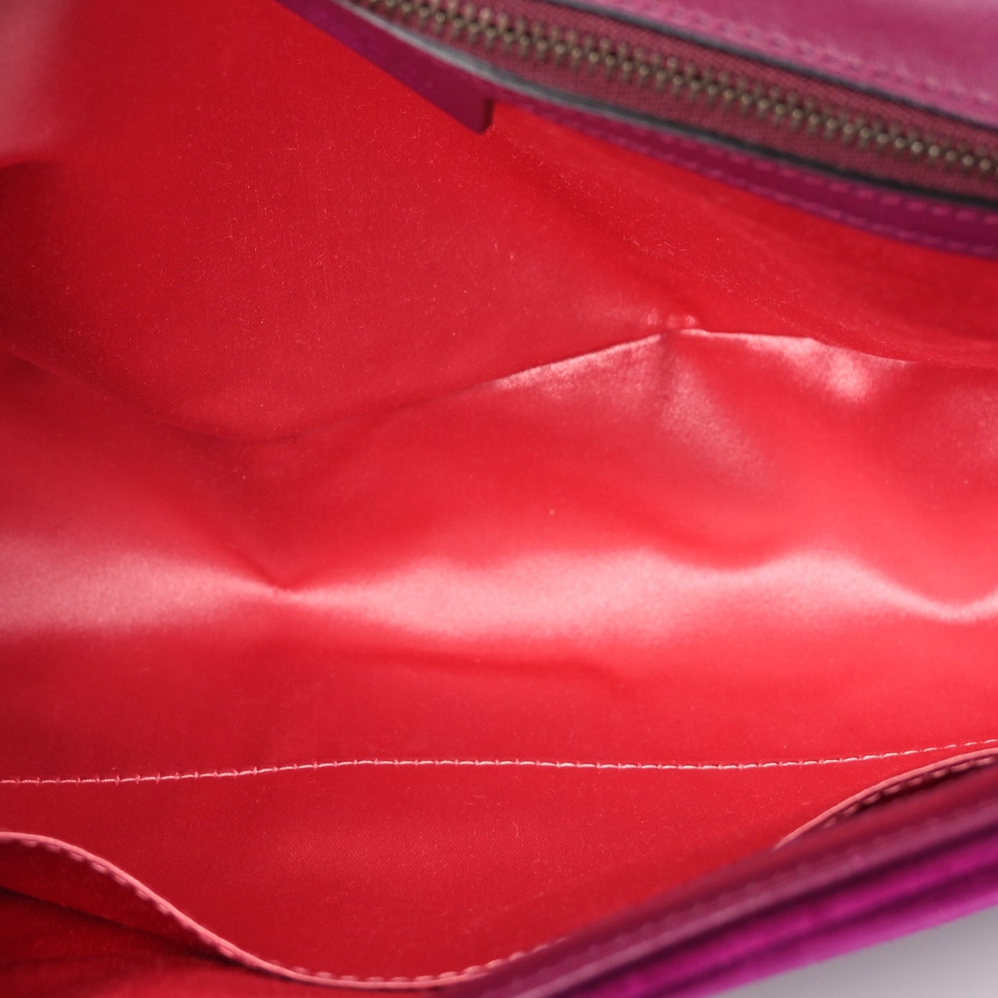 Gucci Velvet Matelasse Medium GG Marmont Shoulder Bag  Fuchsia Violet Cyclamen