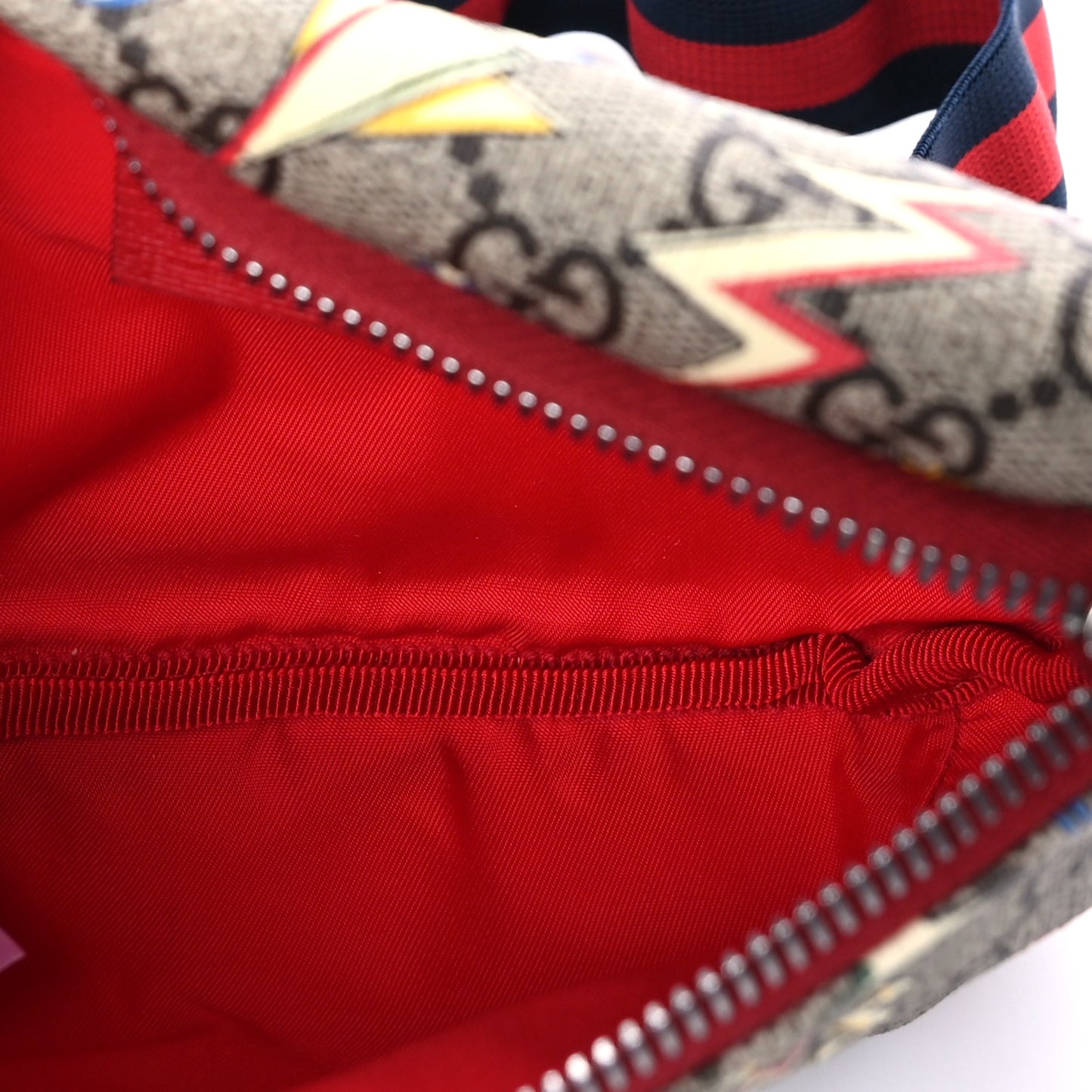 Gucci GG Supreme Monogram Childrens Space Print Belt Bag  Multicolor