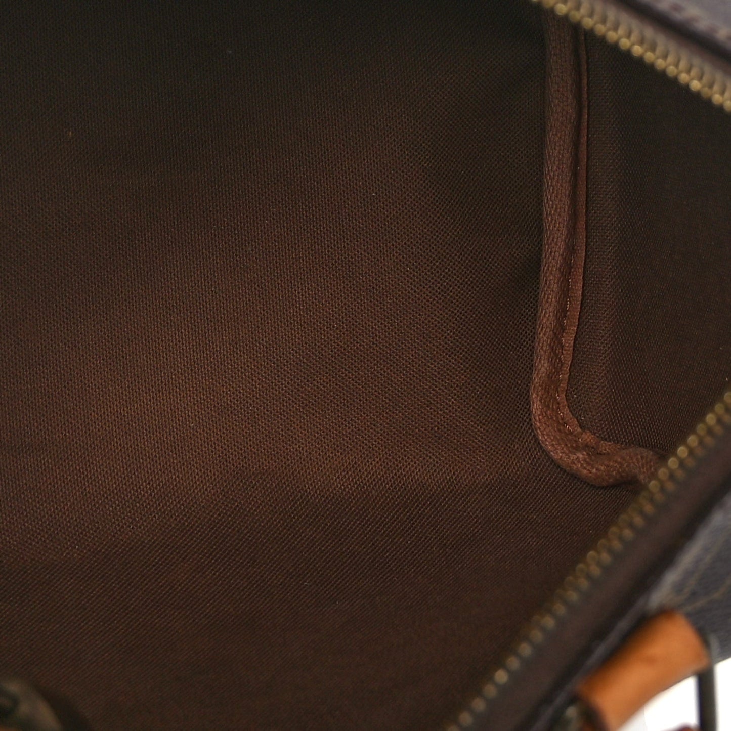 Louis Vuitton Monogram Speedy 25