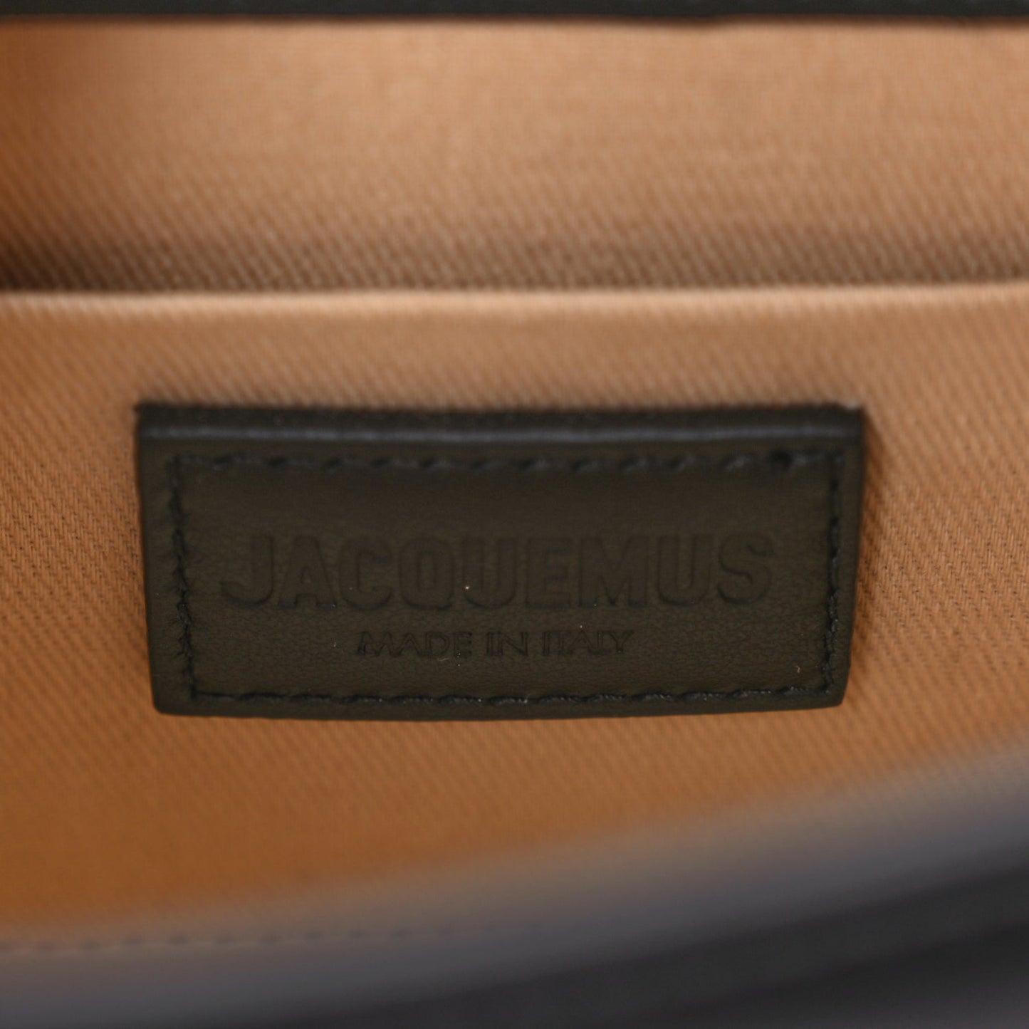 Jacquemus Smooth Calfskin Le Chiquito Moyen Black