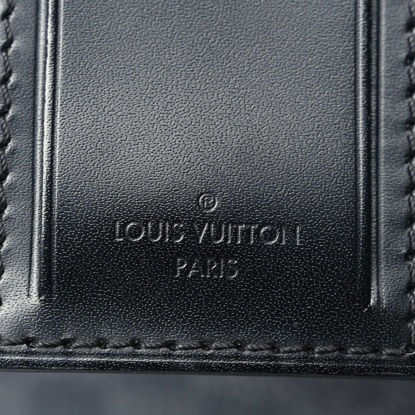 Louis Vuitton Damier Graphite Porte-Documents Voyage GM