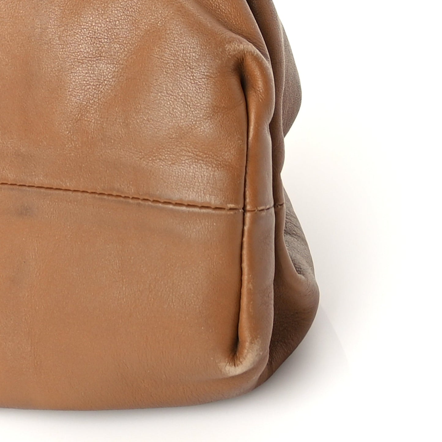Bottega Veneta Smooth Butter Calf The Pouch Oversized Clutch Cammello