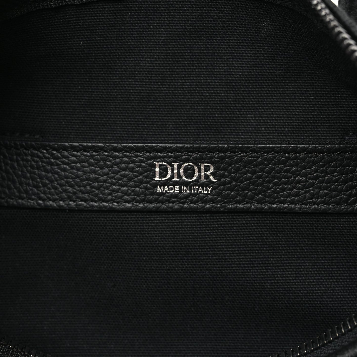 Christian Dior Oblique Jacquard Zipped Messenger Bag Black