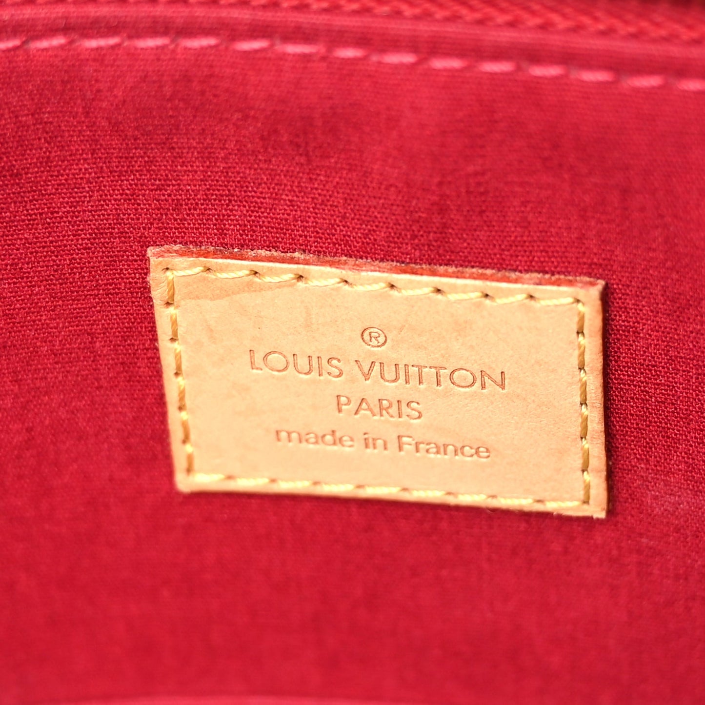 Louis Vuitton Vernis Bellevue GM Pomme D'Amour