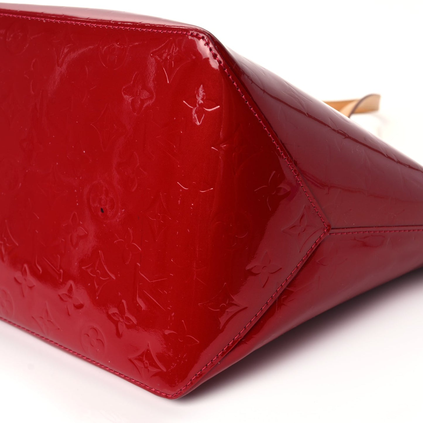 Louis Vuitton Vernis Bellevue GM Pomme D'Amour