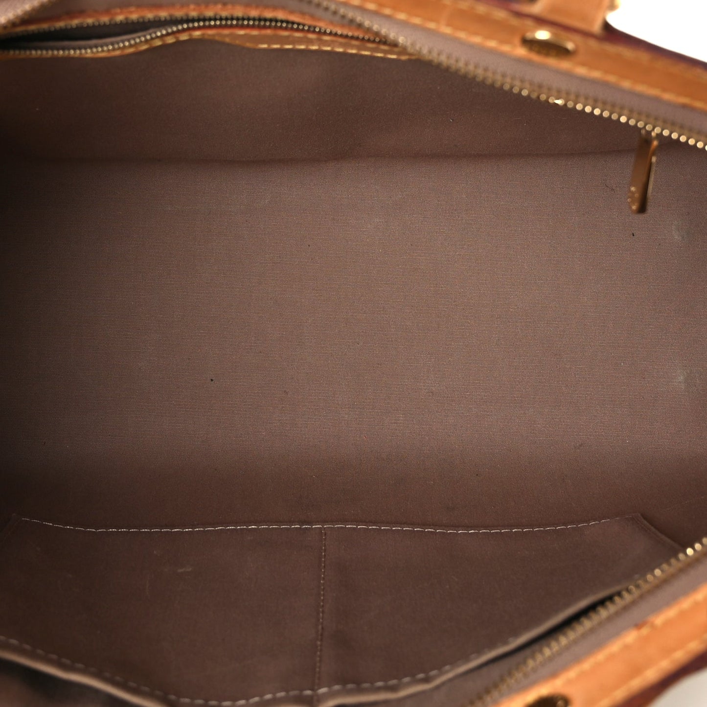 Louis Vuitton Vernis Brea MM Beige Poudre