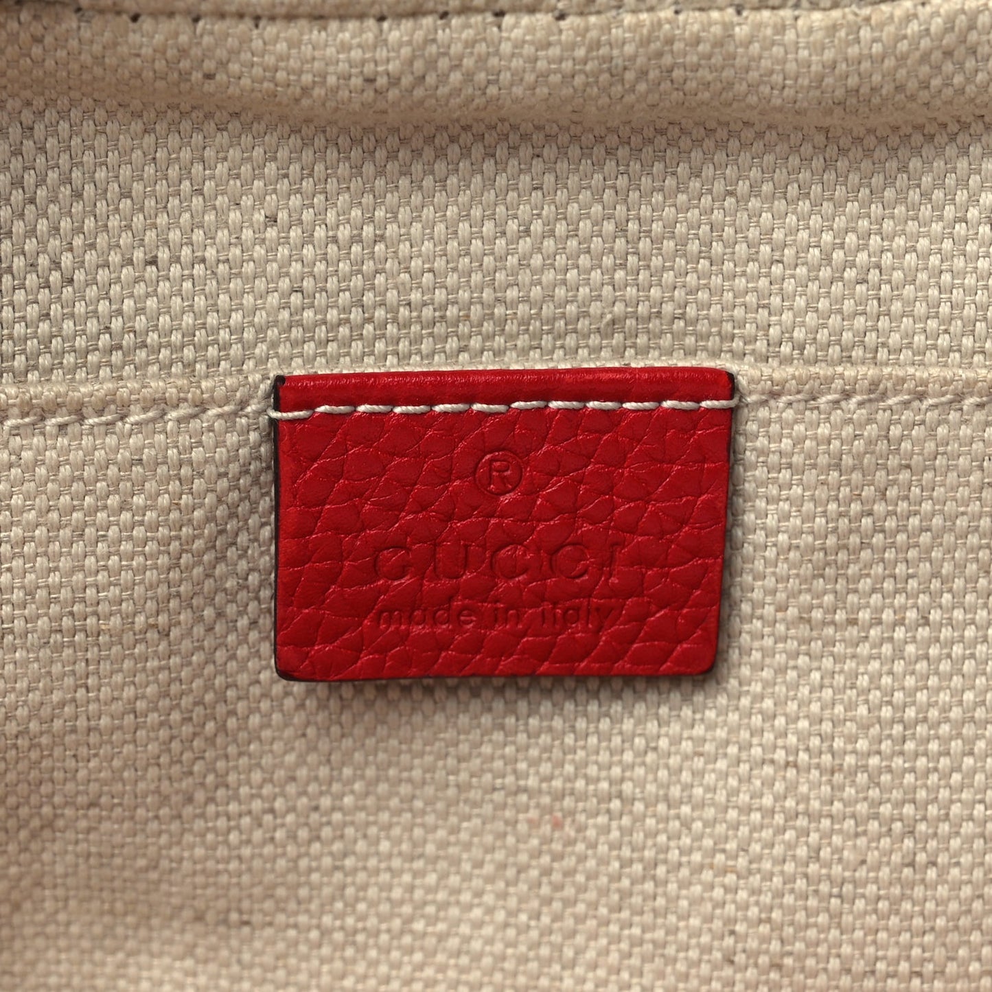 Gucci Pebbled Calfskin Small Soho Disco Bag Vibrant Red Vibrant Red