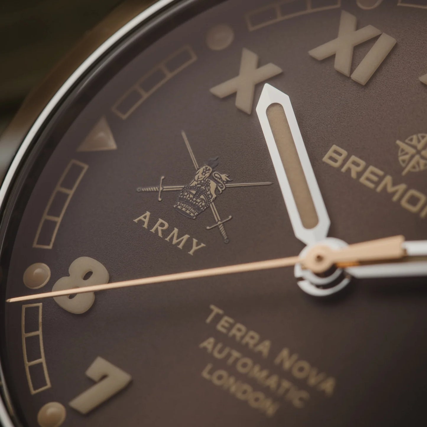 HMAF Terra Nova 40.5mm Date Leather Strap
