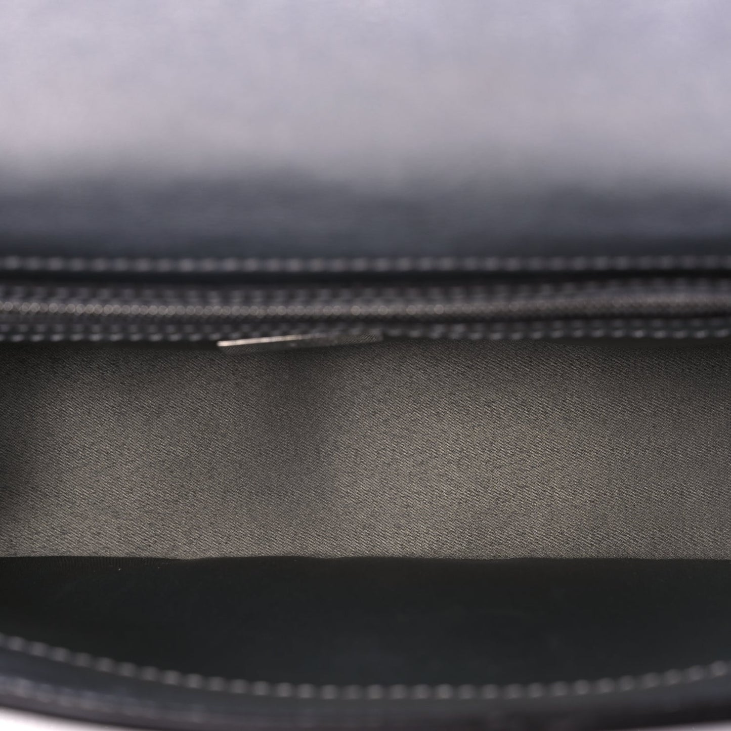 Fendi Crystal Vitello Laminato FF Medium Baguette Crystal Argento