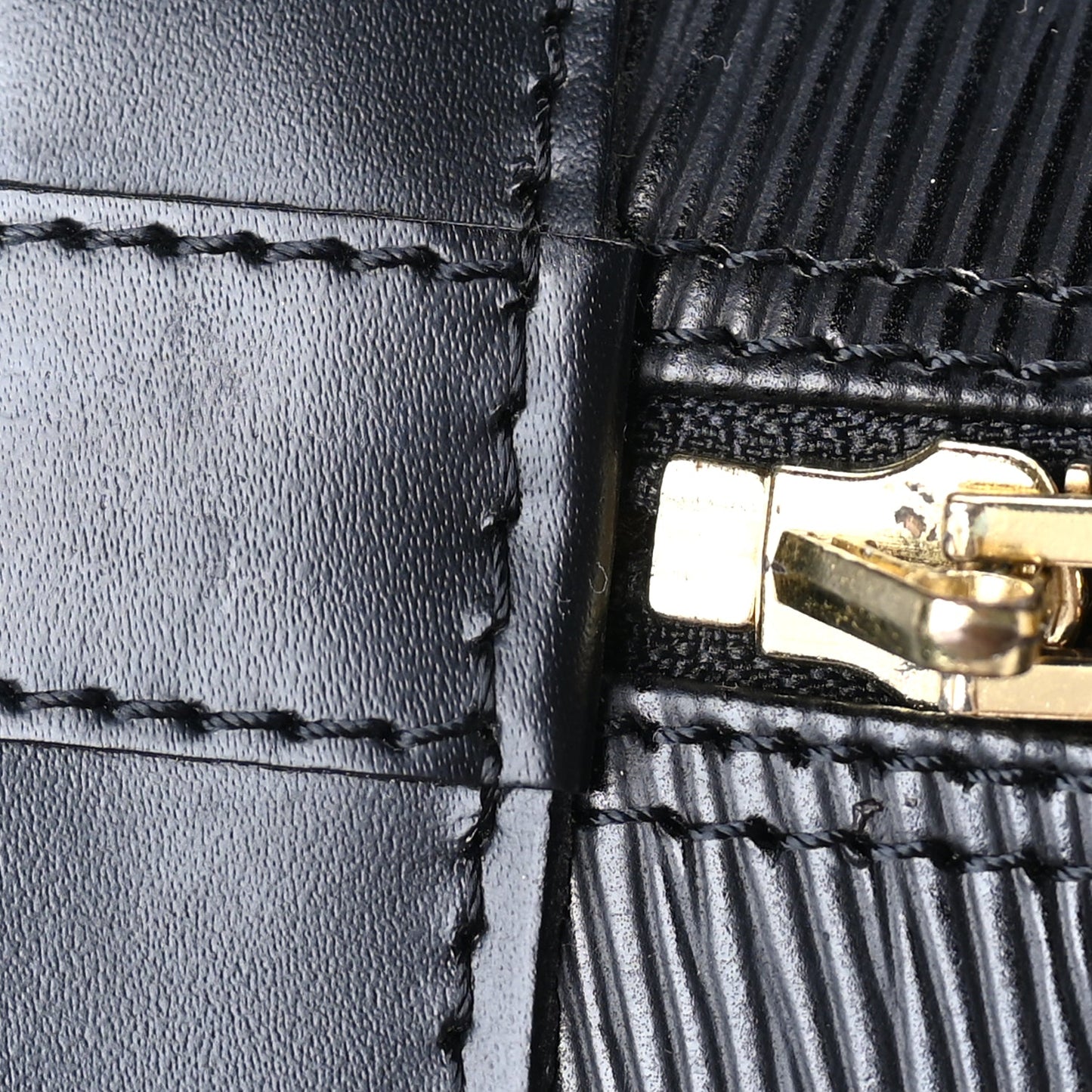 Louis Vuitton Epi Alma PM Black