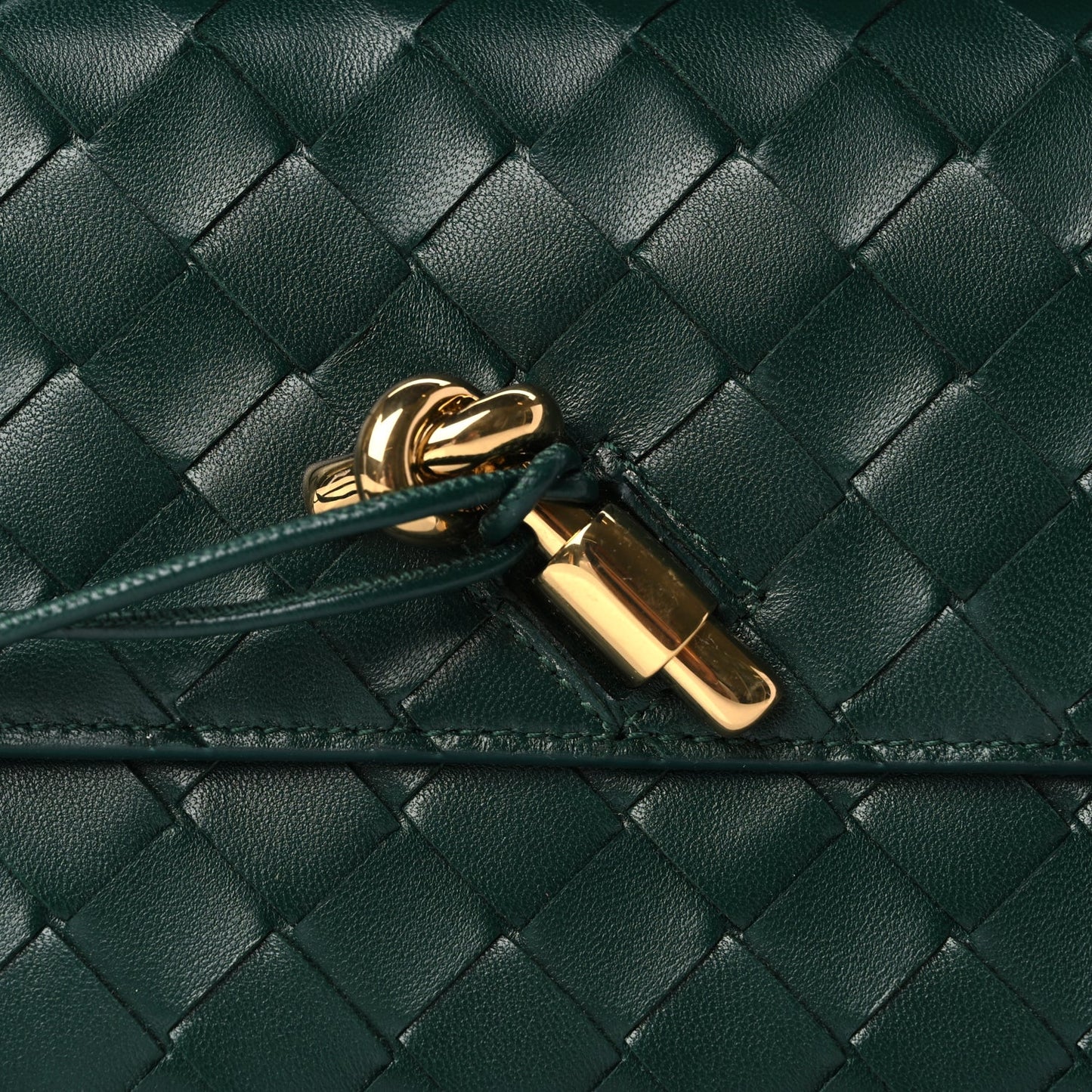 Bottega Veneta  Nappa Intrecciato Long Andiamo Top Handle Clutch Emerald Green