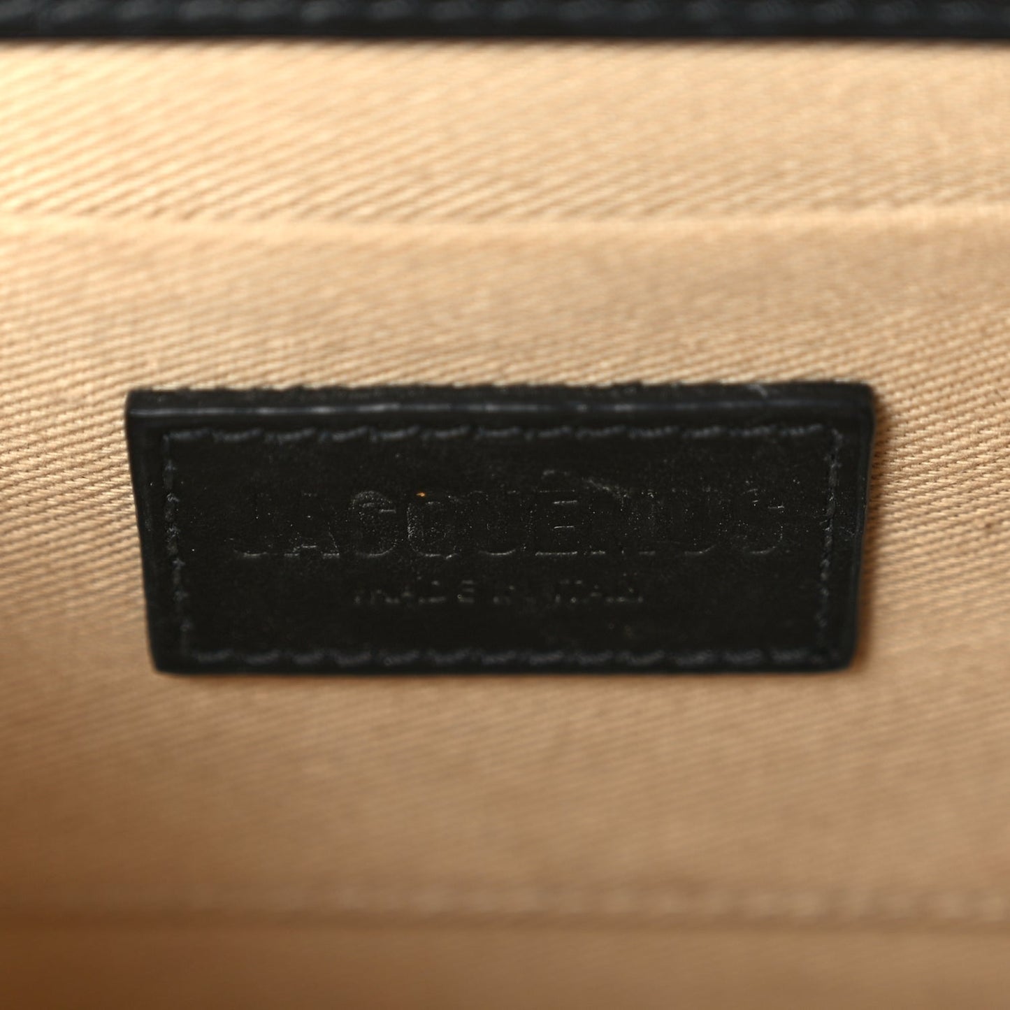 Jacquemus Smooth Calfskin Le Chiquito Moyen Black