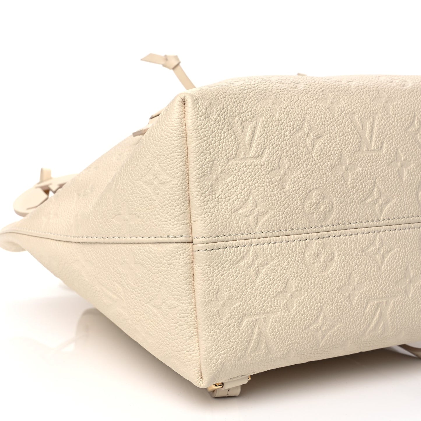 Louis Vuitton Empreinte Montsouris PM Creme