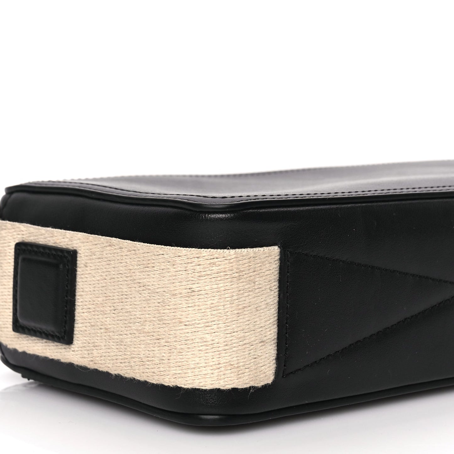 Jacquemus  Smooth Calfskin Le Cuerda Horizontal Black