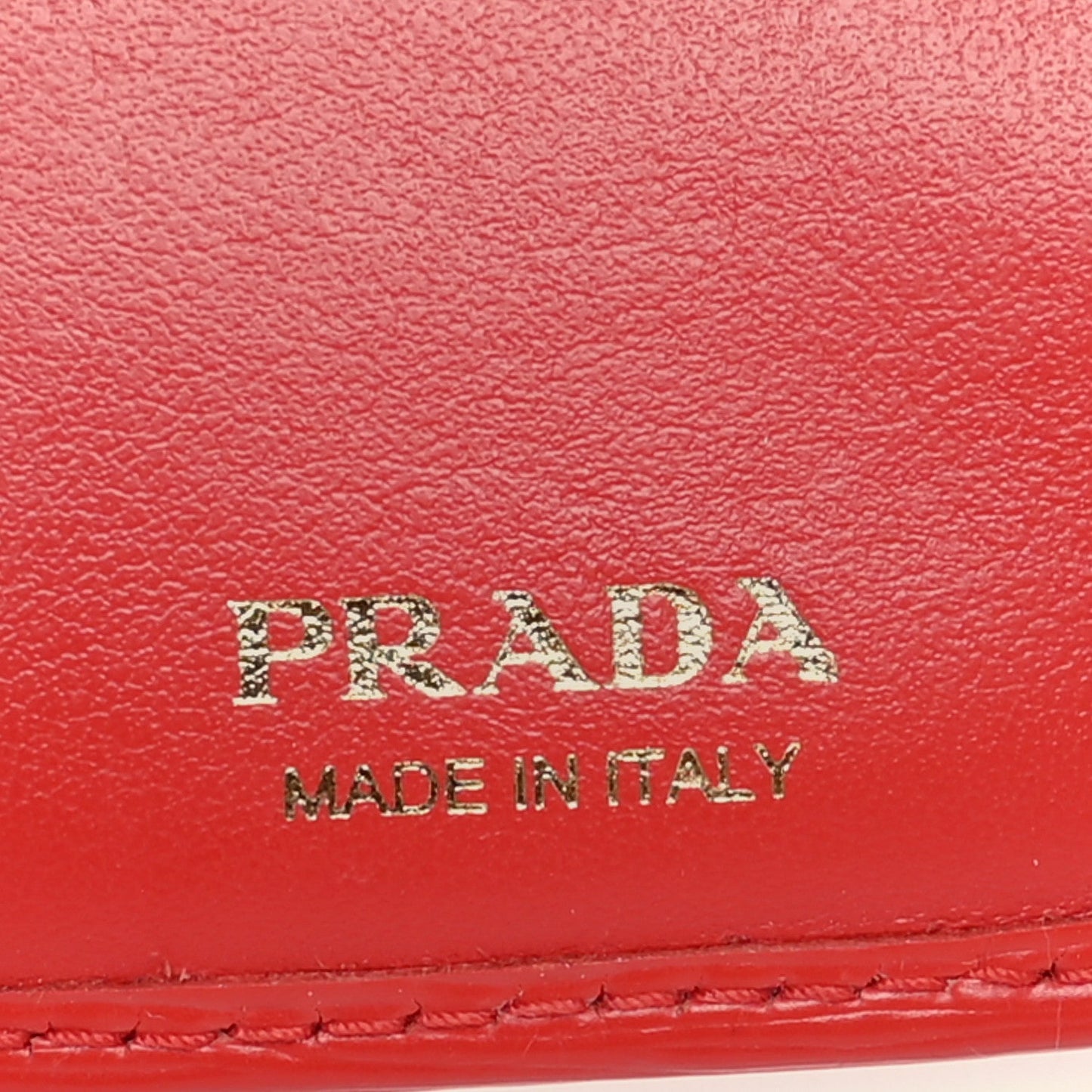 Prada Vitello Move 6 Key Holder Lacca