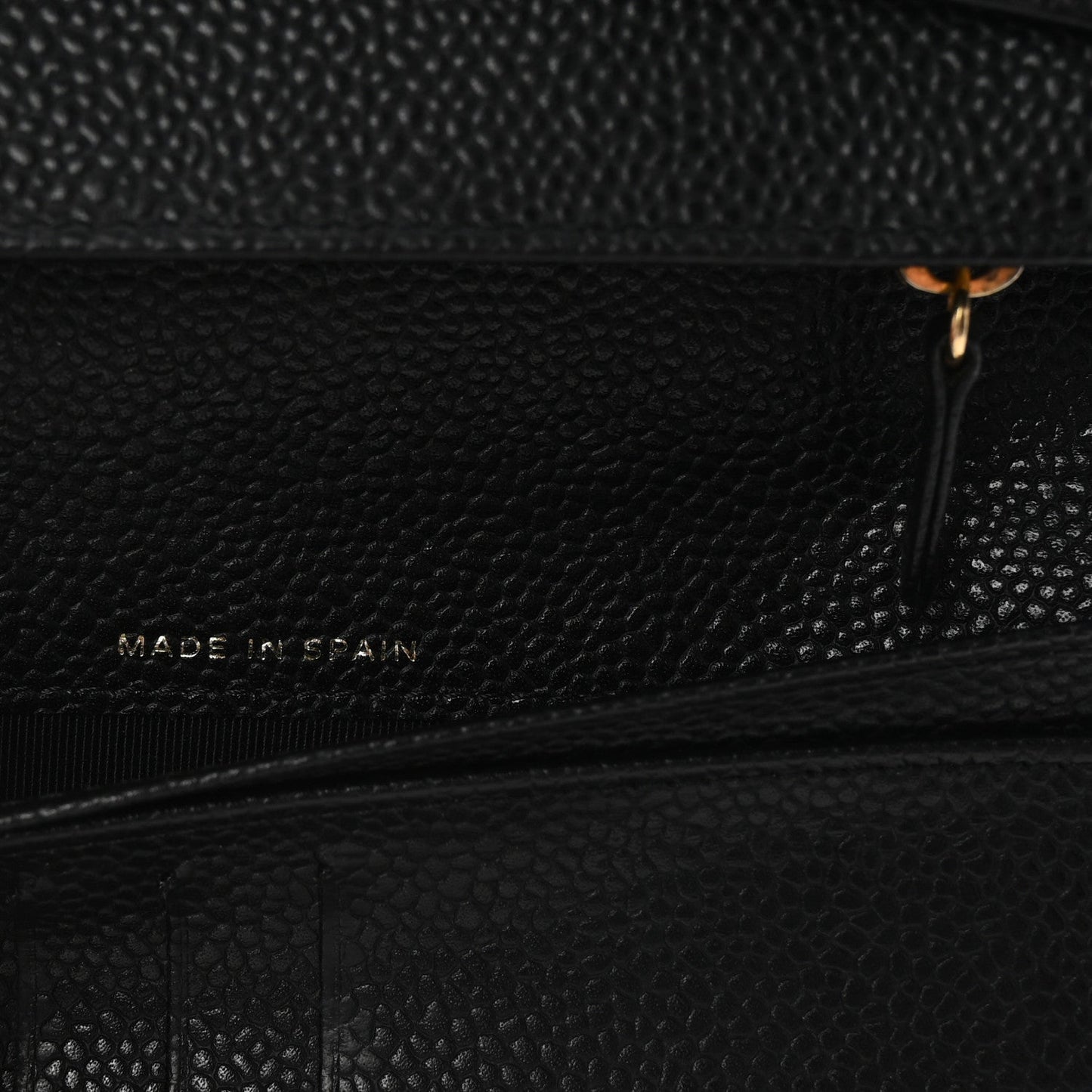 Chanel Caviar Quilted Yen Wallet Black