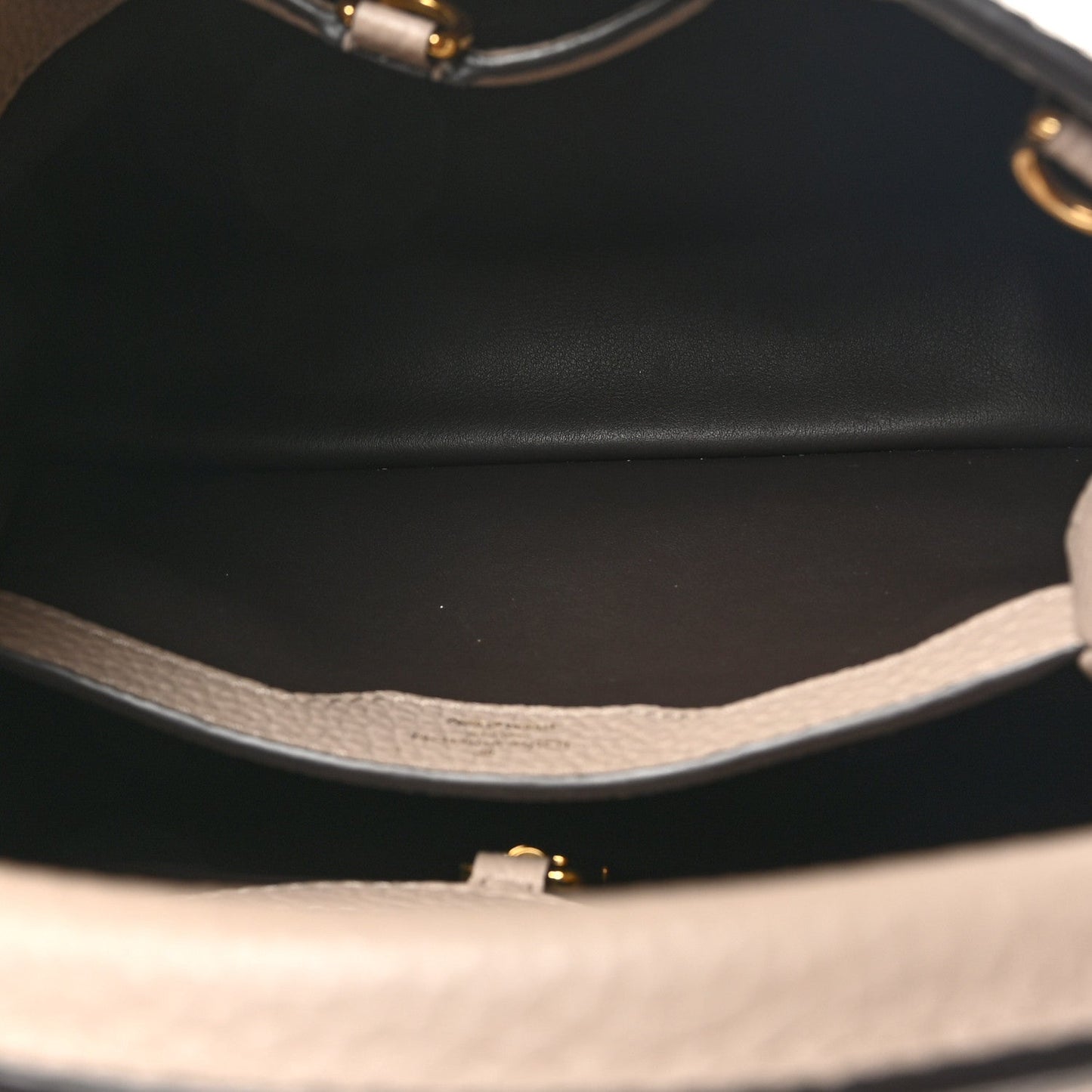 Louis Vuitton Taurillon Capucines BB Galet