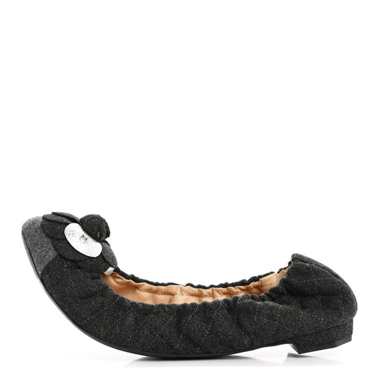 Chanel Tweed Quilted Camellia Cap Toe Ballerina Flats 40 Grey