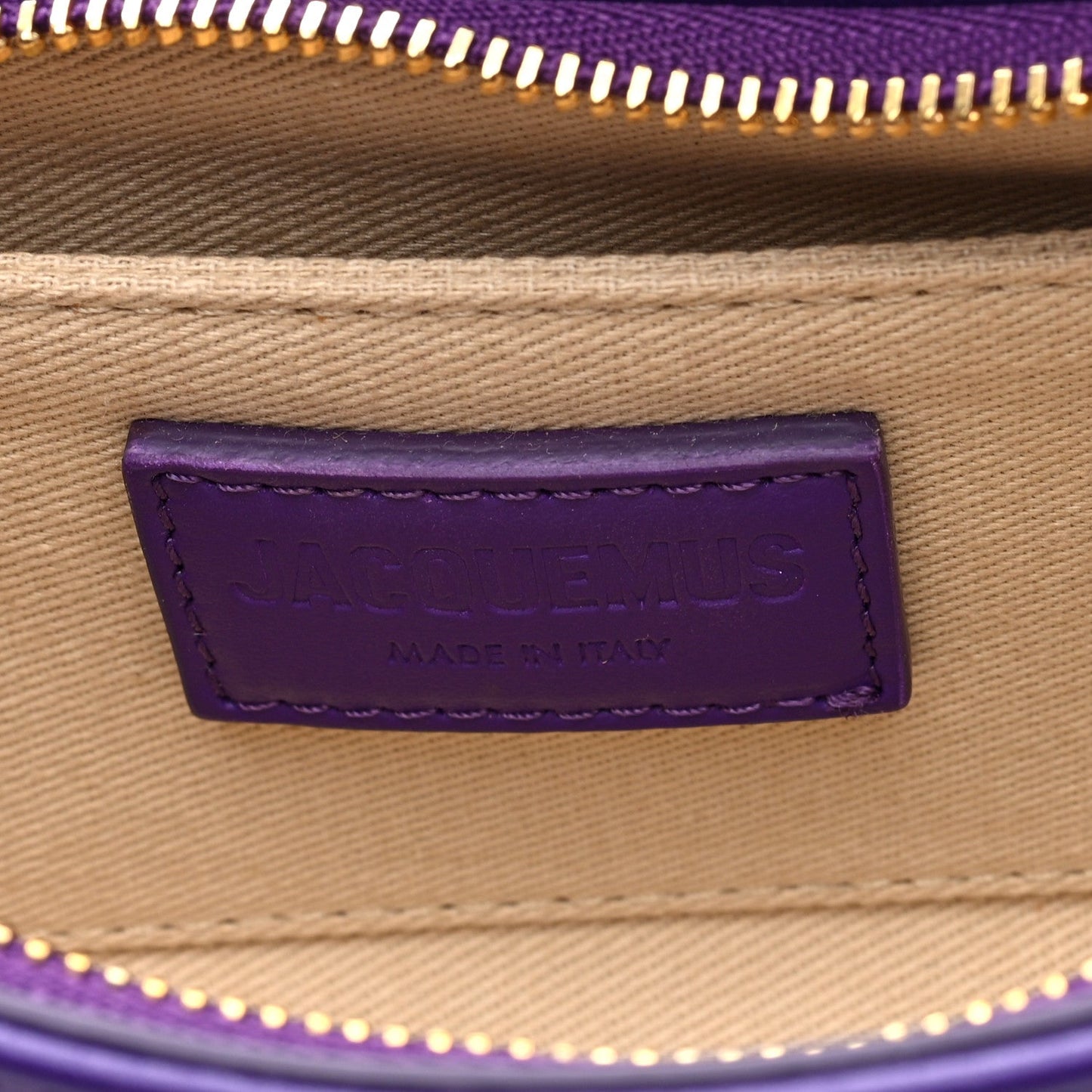 Jacquemus Smooth Calfskin Le Bisou Mousqueton Purple