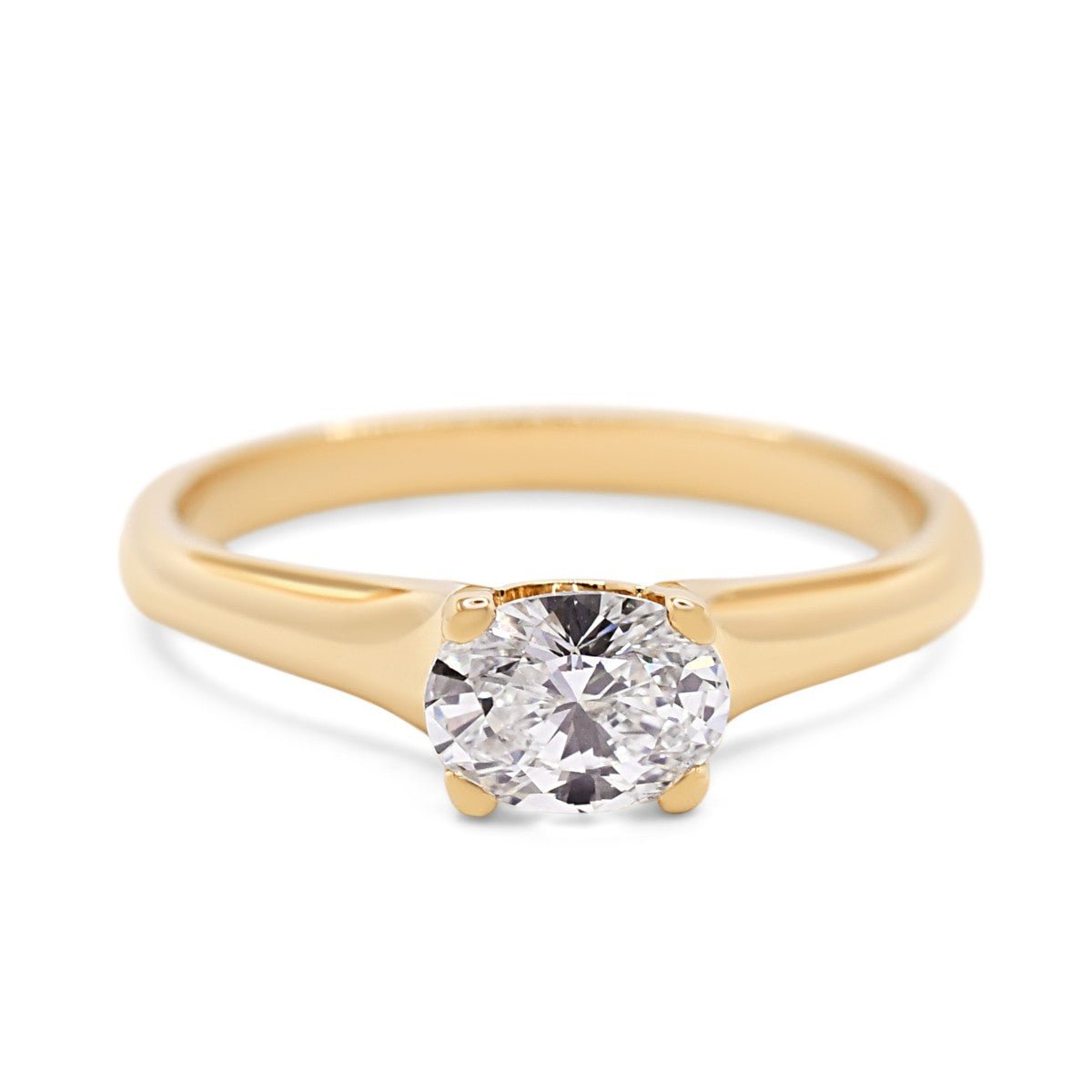 Certificated Oval Brilliant Cut Diamond Ring - 18ct Yellow Gold