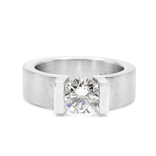 Niessing Certifictaed Solitaire Briliiant Cut 1.06ct Diamond Ring