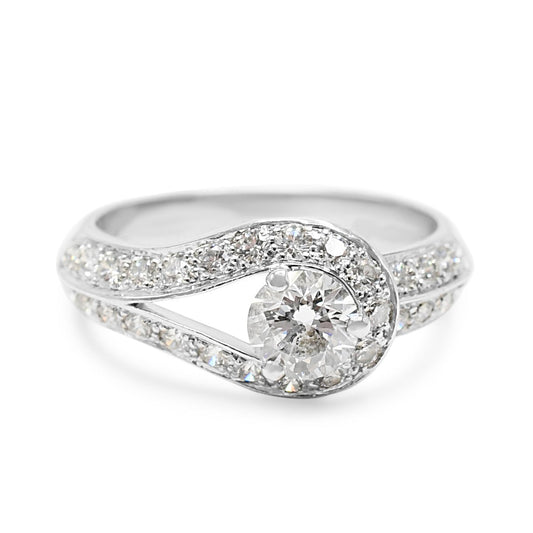 Van Cleef & Arpels Couture Solitaire Diamond Ring - Platinum